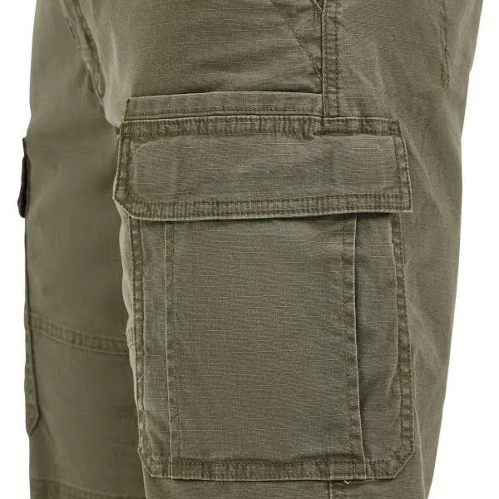 Classic Olive Green Multi-Pocket Casual Cargo Shorts Men