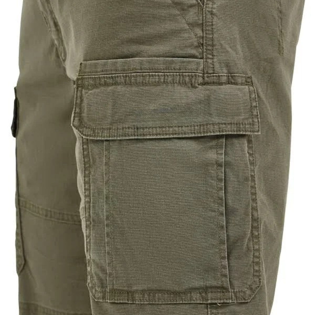 Classic Olive Green Multi-Pocket Casual Cargo Shorts Men